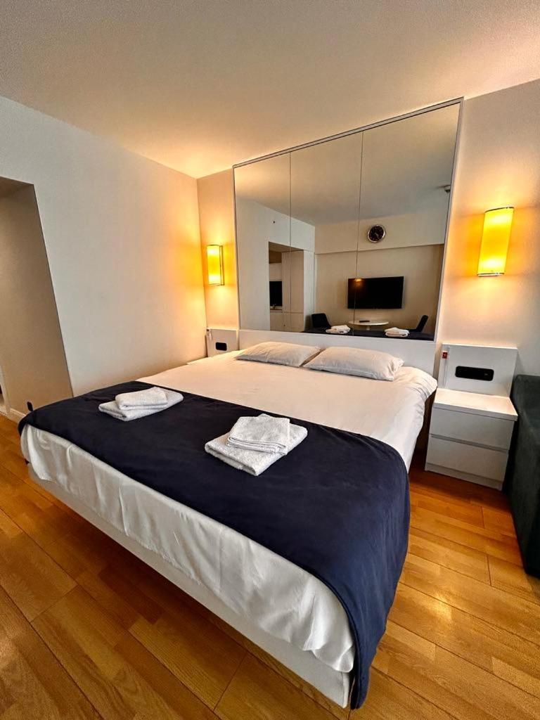 Apartment Twin Towers David Batoumi Extérieur photo