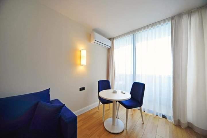Apartment Twin Towers David Batoumi Extérieur photo